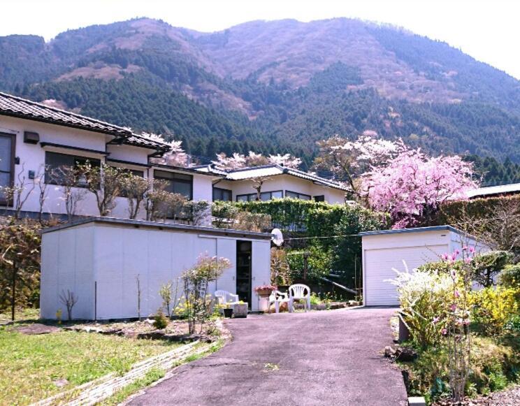 湯布院月灯り Hotel Yufu Exterior photo